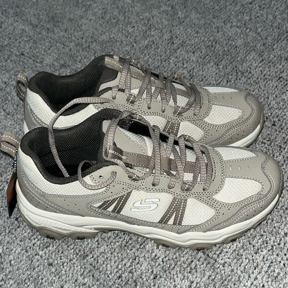 Skechers - Stamina AT - Women’s 7.5 - Picture 2 of 10